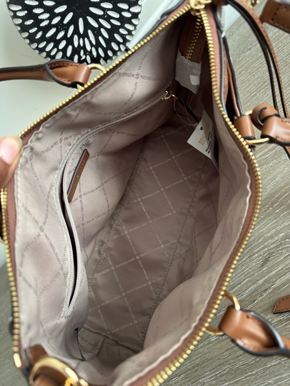 Michael Kors Austen Vanilla MK Logo Satchel with Brown Trim - Picture 5 of 16